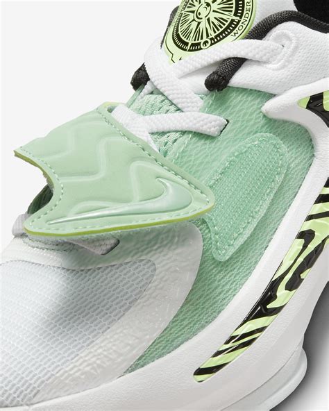 Giannis Freak 4 Younger Kids' Shoes. Nike PH