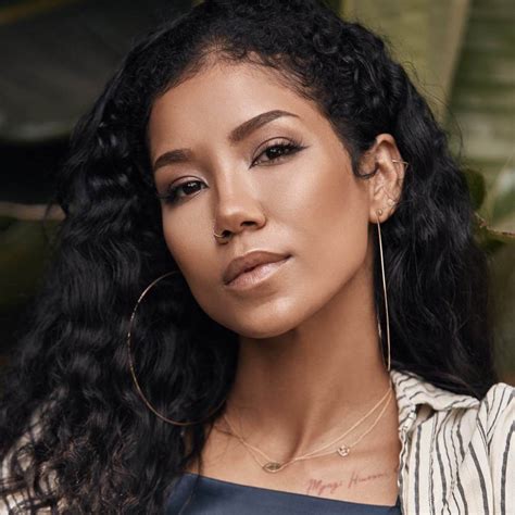 Jhene Aiko Biography