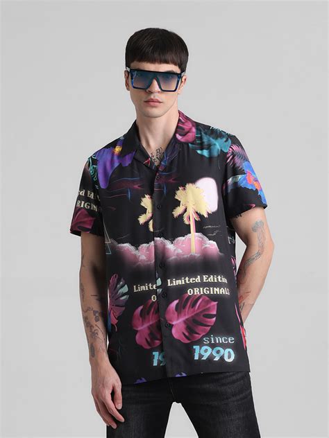 Black Printed Short Sleeves Shirt