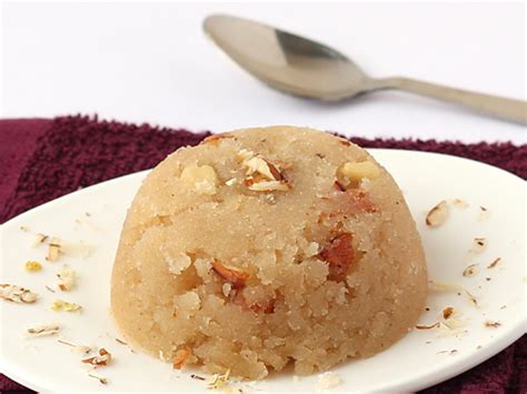 सूजी का हलवा रेसिपी - Suji ka Halwa Recipe In Hindi - Sooji Halva ...