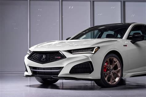 Обзор Acura TLX 2022: цены, отзывы и фото