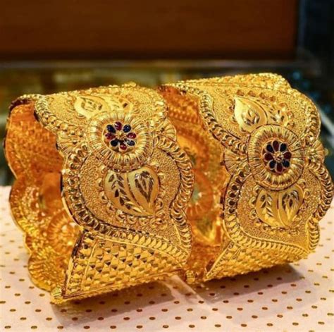 विशेष अवसरों पर पहनने के लिए सोने के कंगन - DusBus