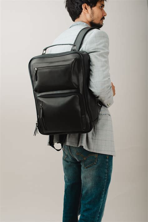 Laptop Backpack for Men and Women- Flamingo – Oblique