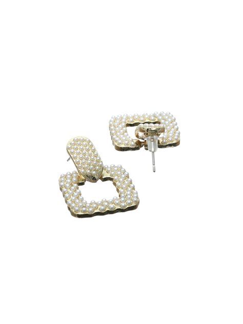 Prita Elegant Pearl Studded Geometric Drop Earrings – Priyaasi