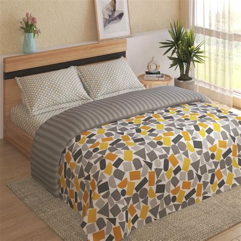 Buy Scarlet Microfibre 4Pcs Printed Double Bed-In-A-Bag Set from Home ...