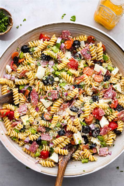 Zesty Italian Pasta Salad Recipe - Ulkse