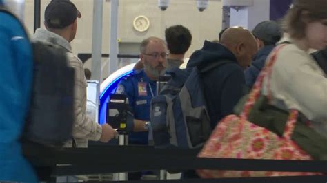 3 Meat-free burgers you can cook up this weekend!