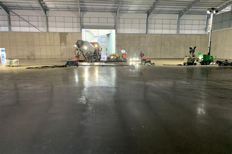 Industrial Concrete Flooring Contractors: 3 Best Qs To Ask