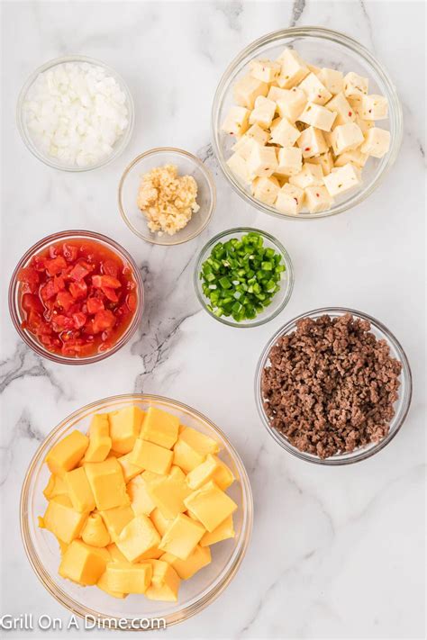 Smoked Queso Recipe - grillonadime.com