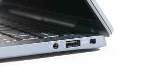 Dell Latitude 7350 Ultralight Review: Lightweight, Premium and Robust ...