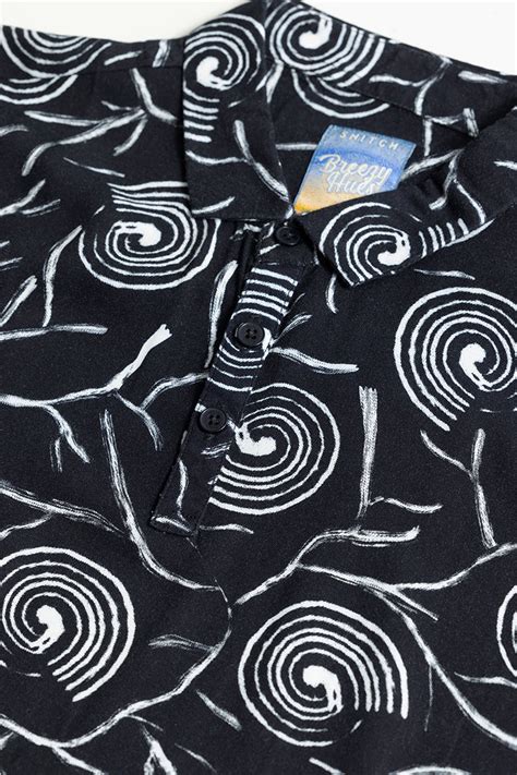 Buy Men's Whisk Black Polo T-Shirt Online | SNITCH