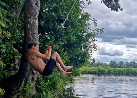 Swimming Outside 的图像结果