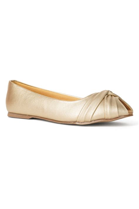 All Shoes https://solesworld.com/ – SOLES