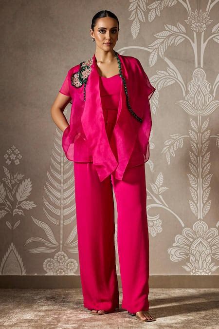 Ridhi Mehra | Designer Sarees, Gowns, Lehengas | Aza Fashions