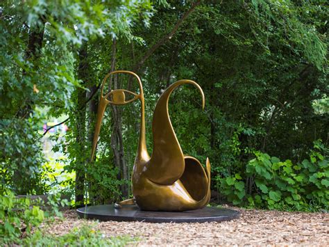 Betty and Edward Marcus Sculpture Park at Laguna Gloria | Meer