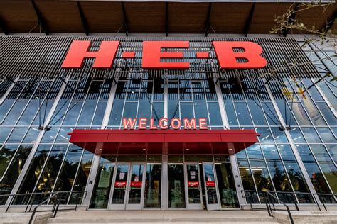 PHOTOS: Inside the newest and biggest H-E-B in Austin
