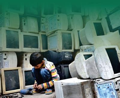 Assessing, evaluating and mapping risks involved in the informal e ...