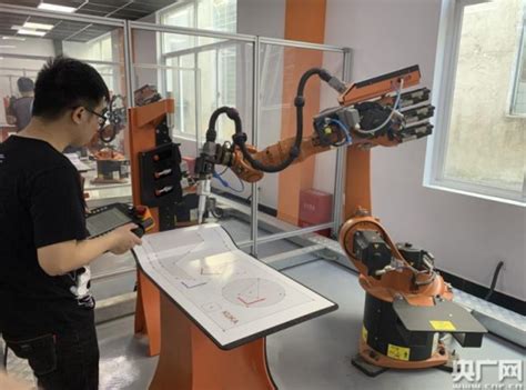 从当下到未来，讲一讲机器人这个行业 - 工业机器人教育网