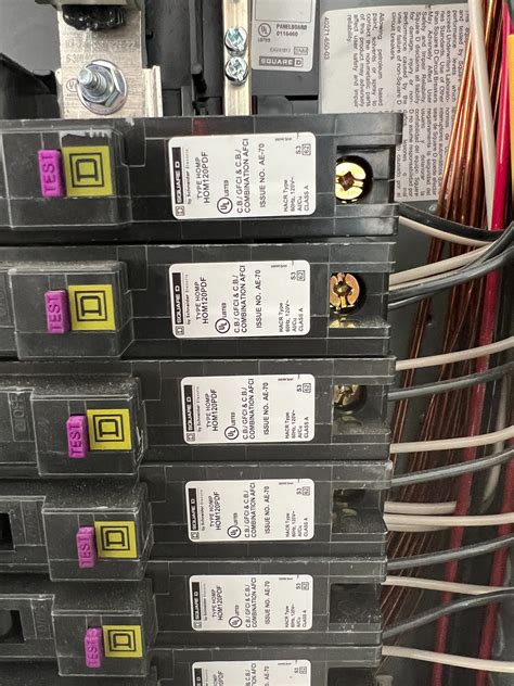 Double tap, double lug - combo GFCI/AFCI breaker - Electrical ...