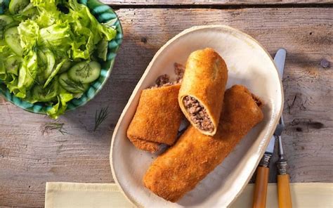 Palatschinken-Roulade mit Tiroler Karreespeck - 0:45 h - Rezept - Servus