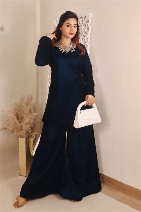 Velvet Kurta Plazzo Set – Label Tasos