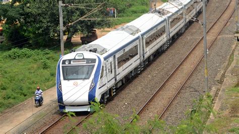 ಕಲಬುರಗಿ-ಬೆಂಗಳೂರು ವಂದೇ ಭಾರತ್‌ ಎಕ್ಸ್‌ಪ್ರೆಸ್‌ ಪ್ರಾರಂಭ ದಿನಾಂಕ, ವೇಳಾಪಟ್ಟಿ ...