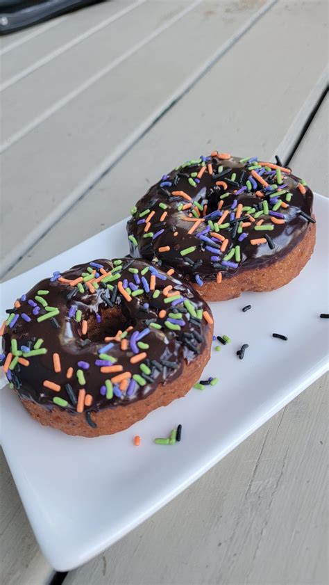 I made yeast raised, chocolate dipped donuts : r/glutenfreevegan