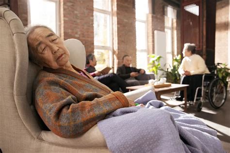 【老龄健康】如何改善老年人睡眠困难？这四点就够了_工作动态_汕头市卫生健康局（中医药局）