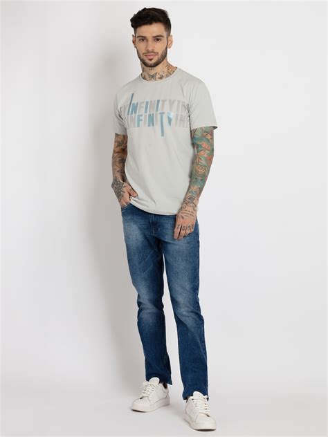 Buy Men's T-shirt online | Status Quo