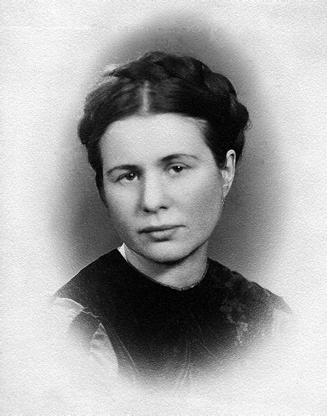Irena Sendler: The Remarkable Polish Woman Who Saved 2500 Children From ...