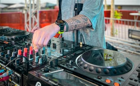 Best 50 DJ Sounds in Kolkata For Wedding, Party