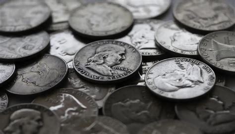 Silver Quarter Value: Years, Melt Worth & How to Identify Silver Quarter