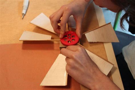 Building a Wind Turbine 的图像结果