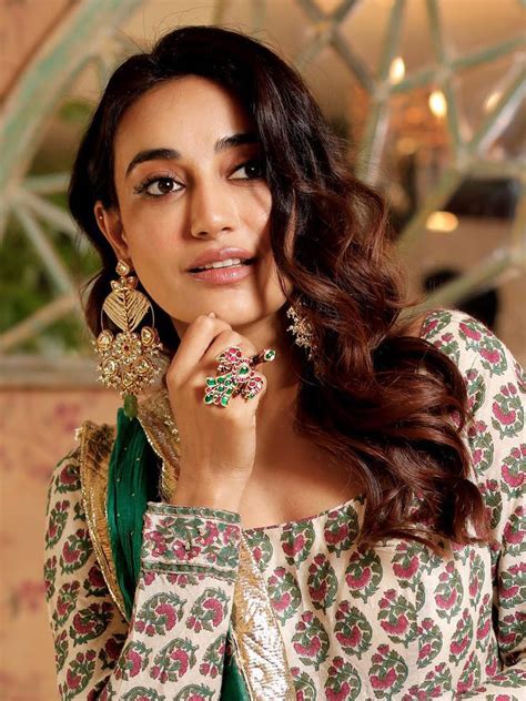 Surbhi Jyoti in Multicolor Gold Plated Jadau Kundan Ring - MRNG91M ...