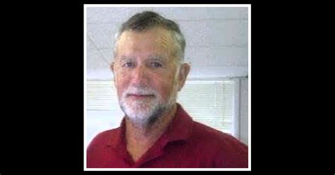 Obituary | Rickey Kennett | Wyatt Funeral Home