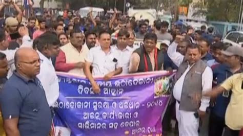Evicted street vendors in Puri decry ‘delay’ in rehabilitation