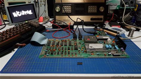Broken Commodore Computer 的图像结果