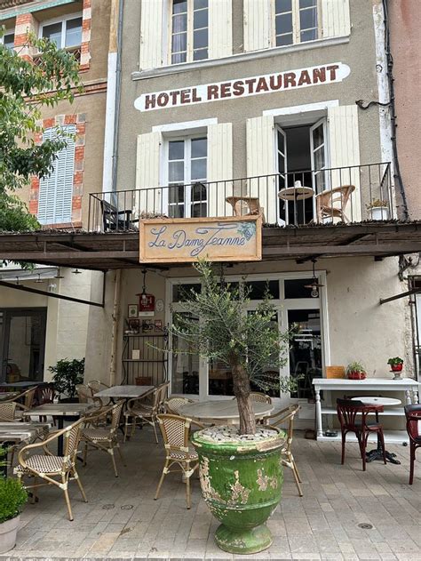 LA DAME JEANNE (Cucuron) - Hotel Reviews & Photos - Tripadvisor