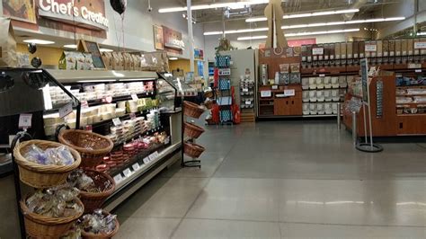 HY-VEE GROCERY STORE - 1914 8th St, Coralville IA - Hours, Directions ...