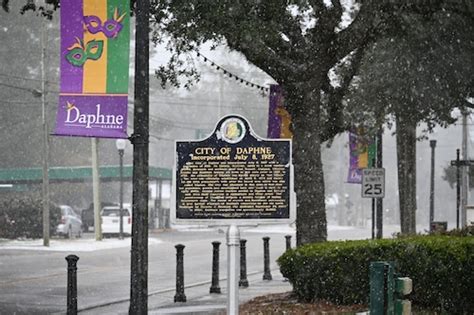 Snow in Gulf Shores? Beach pictures, videos from south Alabama’s ...