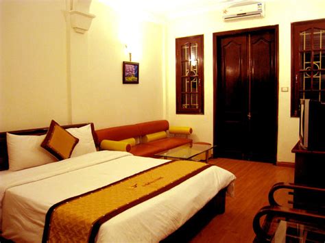 HANOI HOLIDAY SILVER HOTEL - Hotel Reviews, Photos, Rate Comparison ...