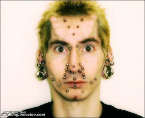 Extreme Face Modifications 的图像结果