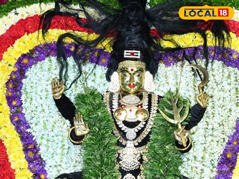 కాళరాత్రి రూపంలో భక్తులకు దర్శనమిచ్చిన.. భ్రమరాంబిక అమ్మవారు ...