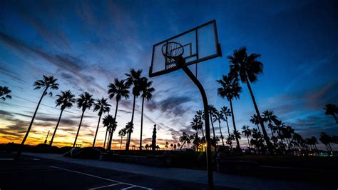 Download Basketball Court Venice Beach Sunset Wallpaper | Wallpapers.com