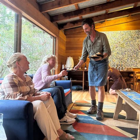 FREYCINET EXPERIENCE WALK FRIENDLY BEACHES LODGE - Lodge Reviews ...