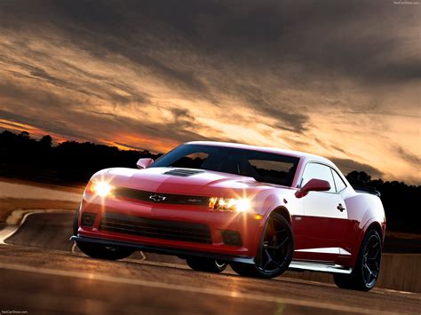 Chevrolet Camaro Z28 (2014) - pictures, information & specs