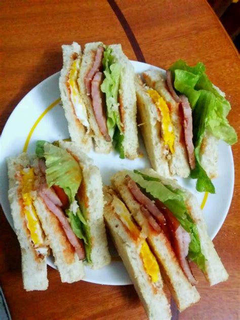 【三明治早餐🥪的做法步骤图，怎么做好吃】堂妈小厨_下厨房