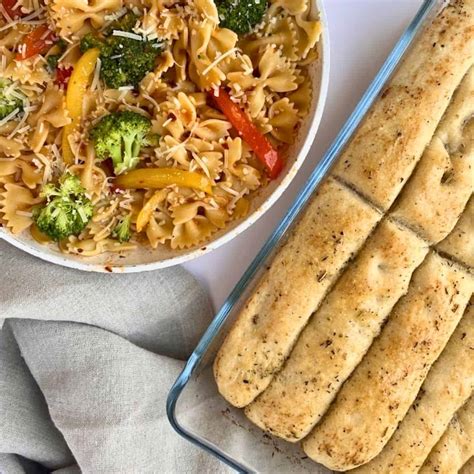 Perfectly Fudgy Hershey Frosting Recipe for Cake & Cookies - Better ...