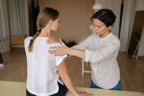 Physical Therapy for Shoulder Pain: Rotator Cuff Injuries