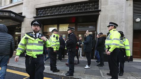 Zwei Verletzte bei Macheten-Angriff - UnserTirol24